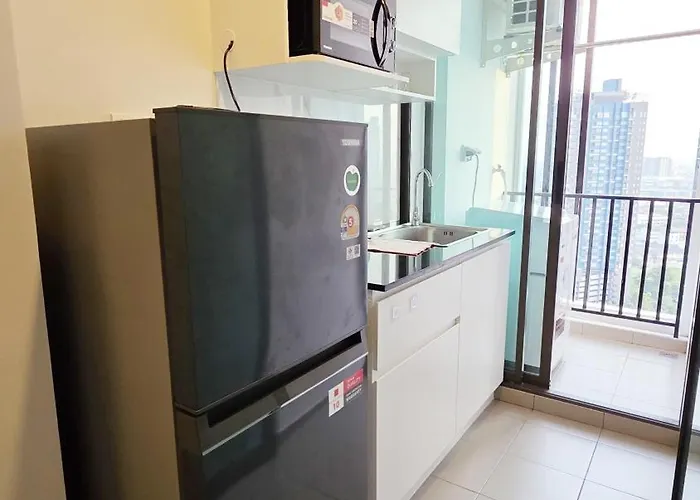 アパート A2534 Monthly Skytrain Minutes Away Full Kitchen And Bath! 30bkk バンコク都