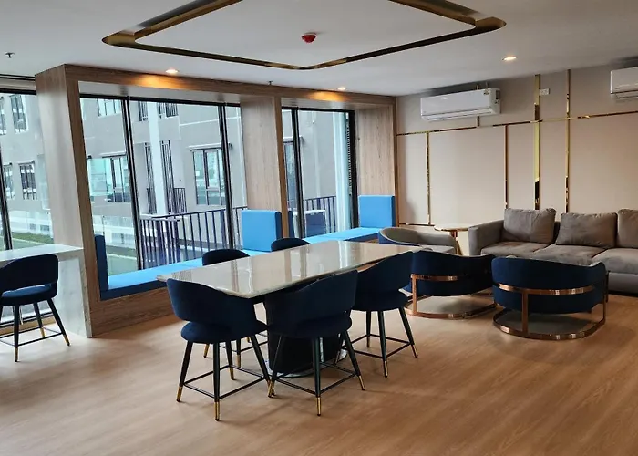 A2534 Monthly Skytrain Minutes Away Full Kitchen And Bath! 30bkk バンコク都